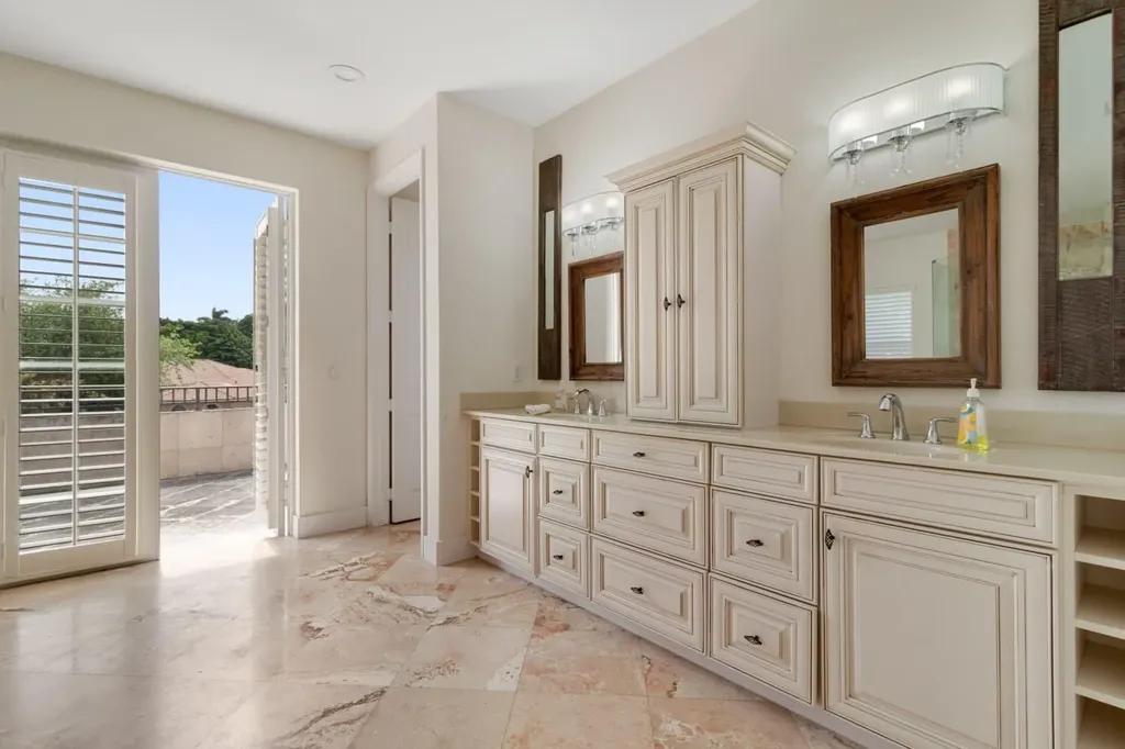 6301 SW 58th Court Davie FL 33314