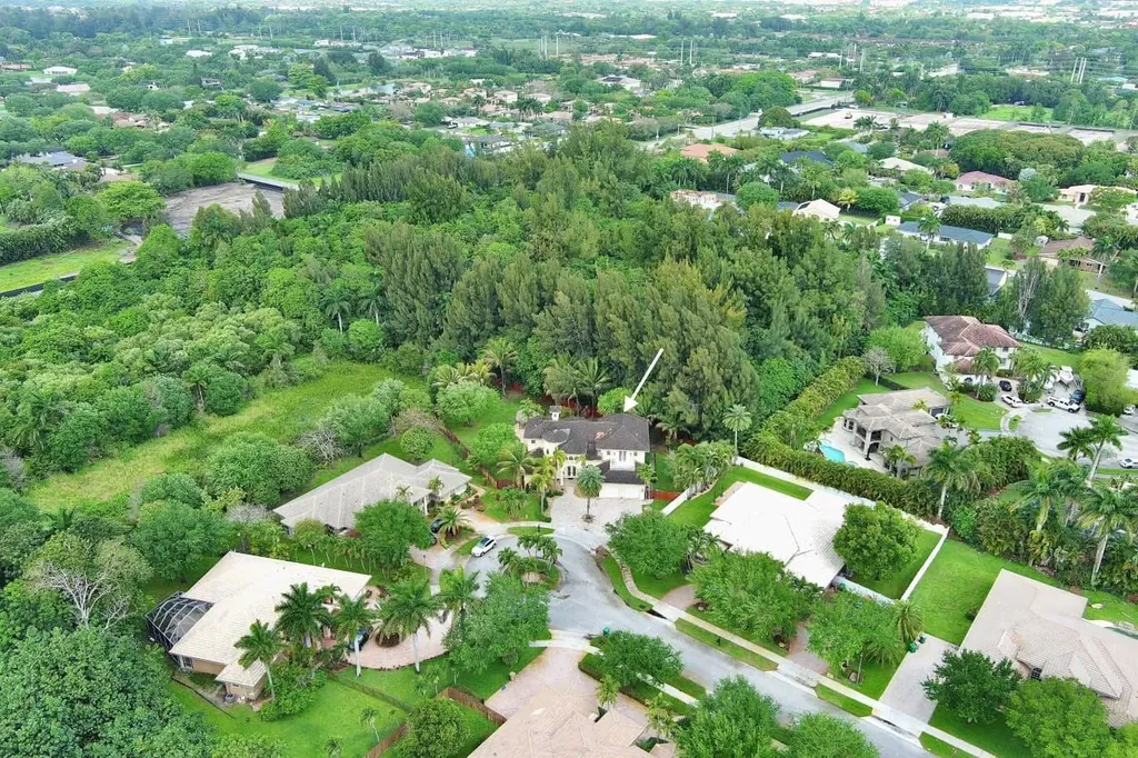 6301 SW 58th Court Davie FL 33314