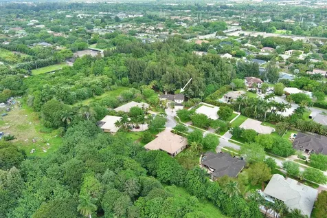 6301 SW 58th Court Davie FL 33314