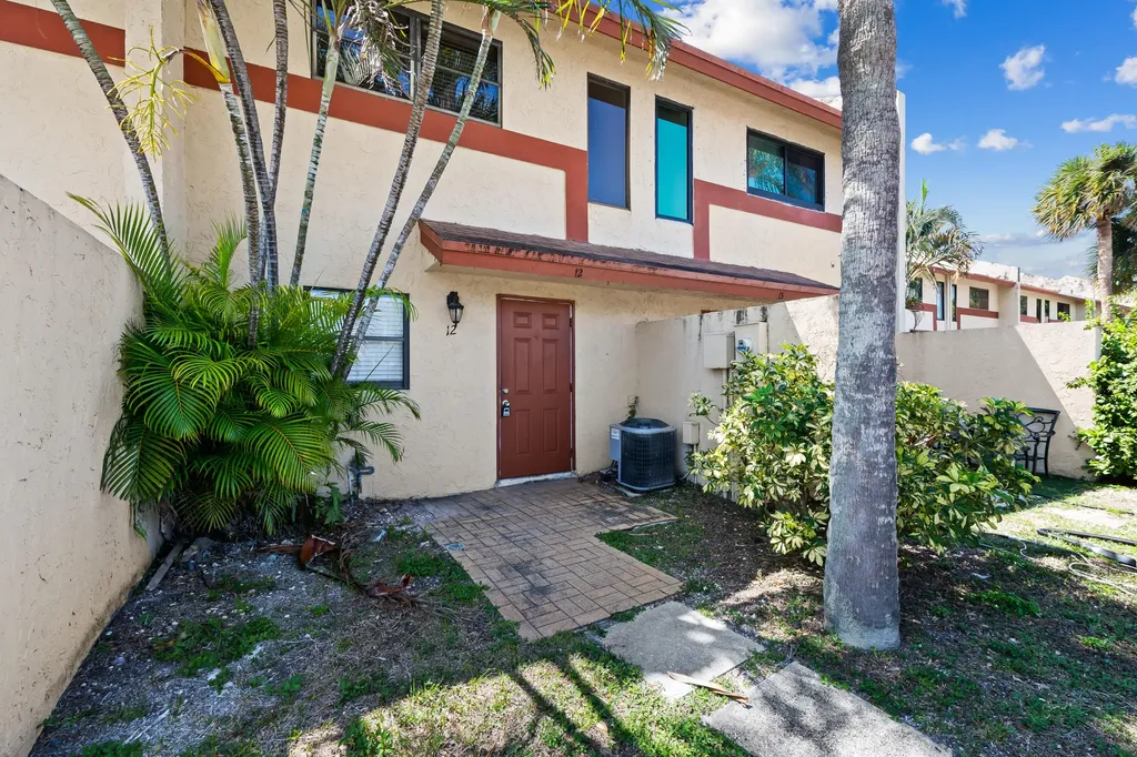 3281 E Golf Boulevard Pompano Beach FL 33064