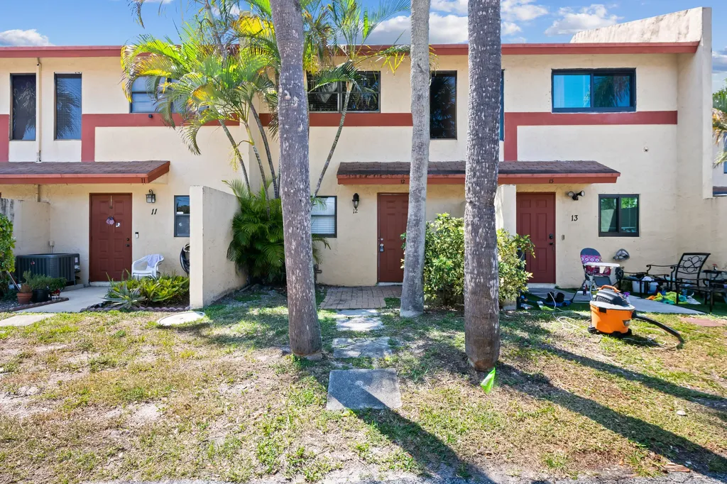 3281 E Golf Boulevard Pompano Beach FL 33064