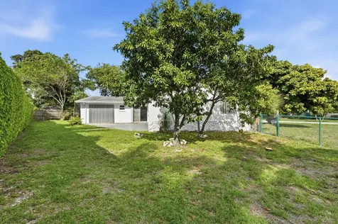 237 Porter Place West Palm Beach FL 33409