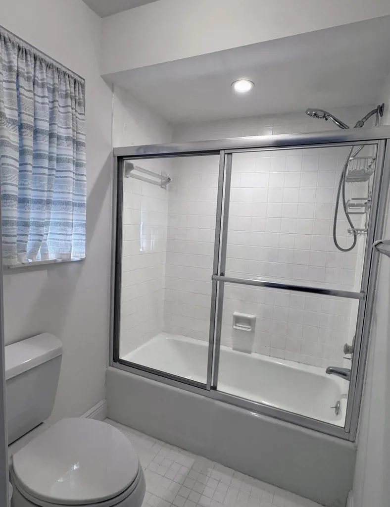 419 Pine Tree Court Atlantis FL 33462