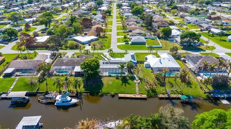343 SE Verada Avenue Port St Lucie FL 34983