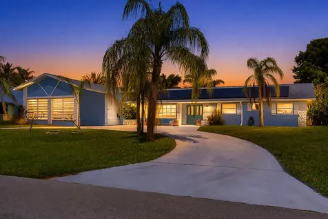 343 SE Verada Avenue Port St Lucie FL 34983