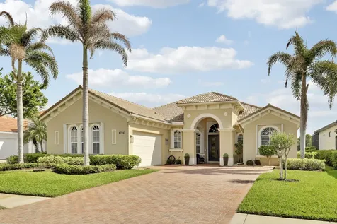8726 Tompson Point Road Port St Lucie FL 34986