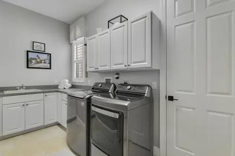8726 Tompson Point Road Port St Lucie FL 34986