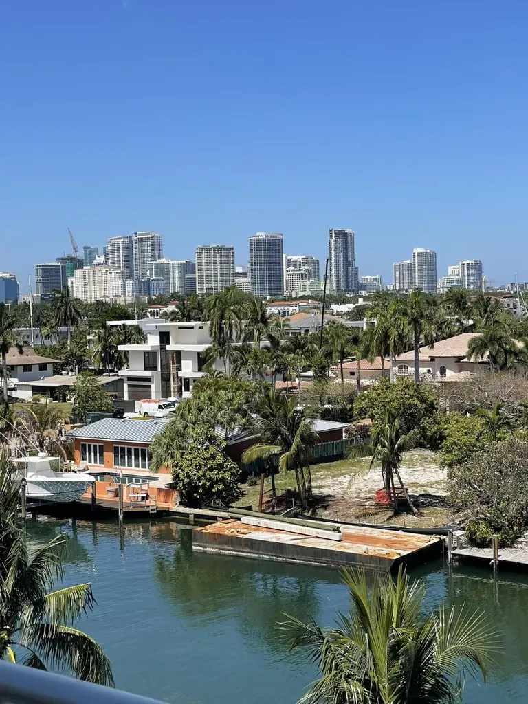 1731 SE 15th Street Fort Lauderdale FL 33316