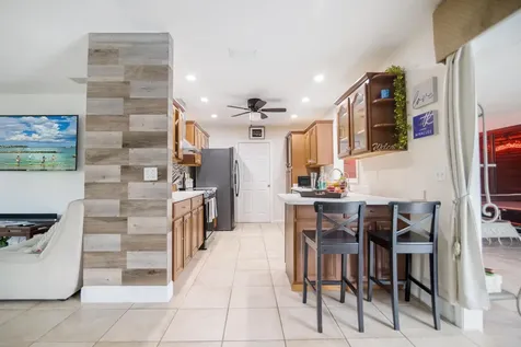 5187 2nd Road Lake Worth FL 33467