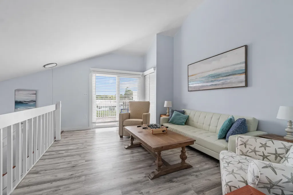 470 Bella Vista Court N Jupiter FL 33477