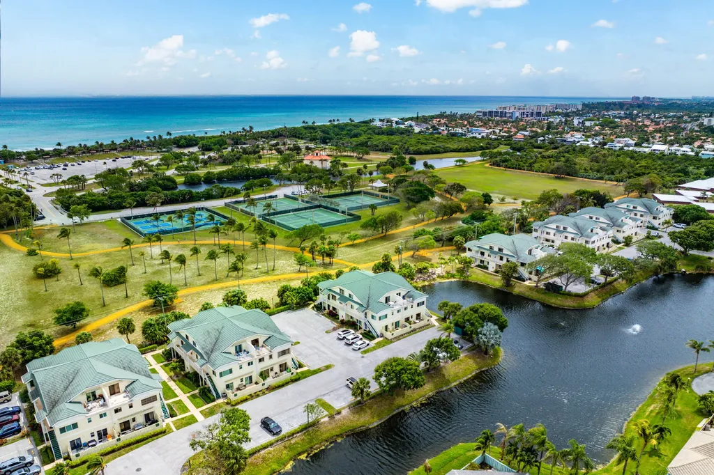 470 Bella Vista Court N Jupiter FL 33477