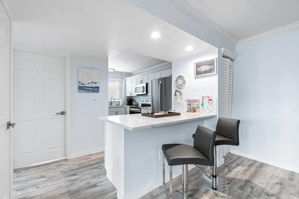 470 Bella Vista Court N Jupiter FL 33477