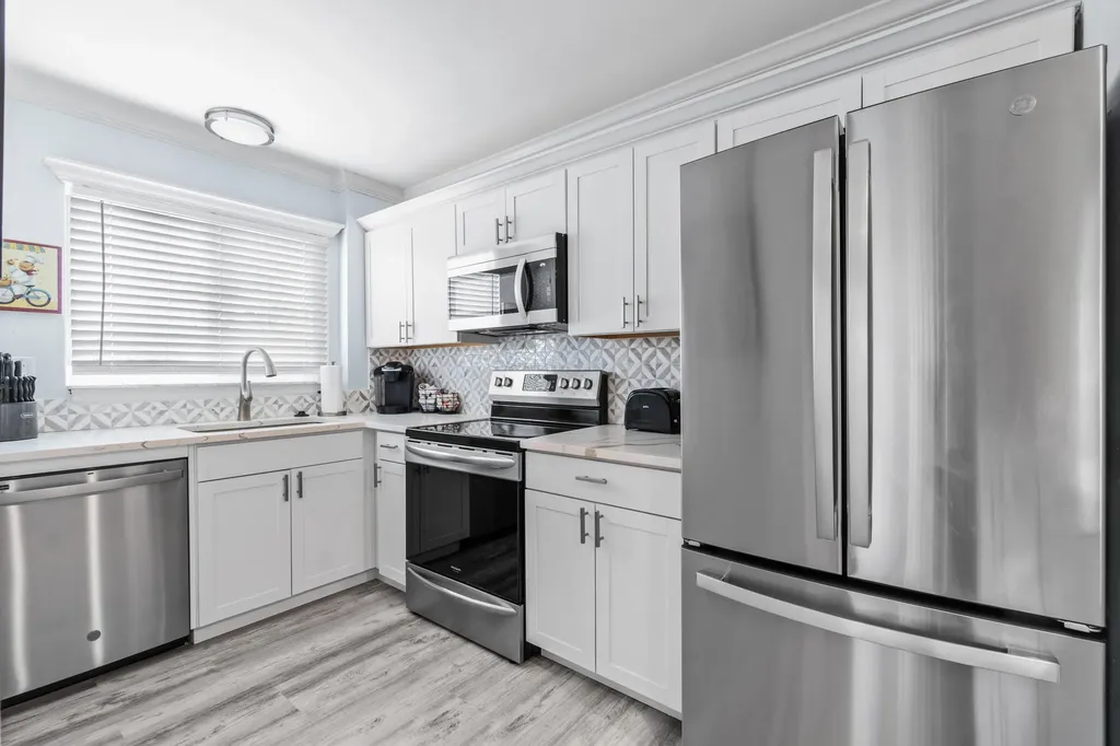 470 Bella Vista Court N Jupiter FL 33477