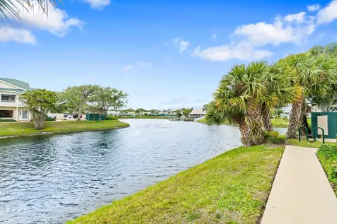 470 Bella Vista Court N Jupiter FL 33477