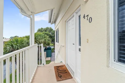470 Bella Vista Court N Jupiter FL 33477