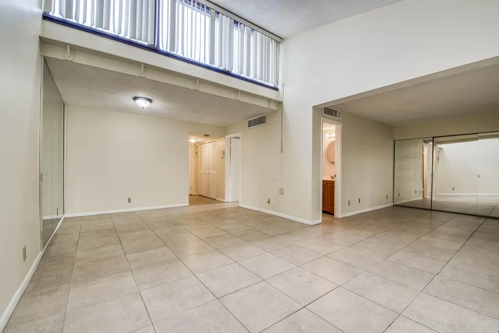 2528 Boundbrook Drive S West Palm Beach FL 33406