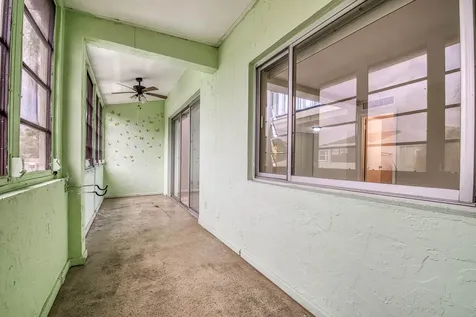 2528 Boundbrook Drive S West Palm Beach FL 33406