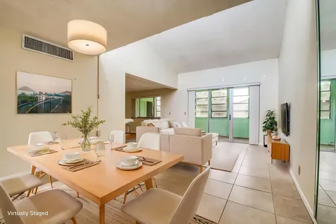 2528 Boundbrook Drive S West Palm Beach FL 33406