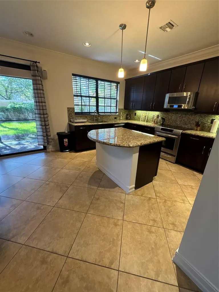 127 Riverwalk Circle W Plantation FL 33325