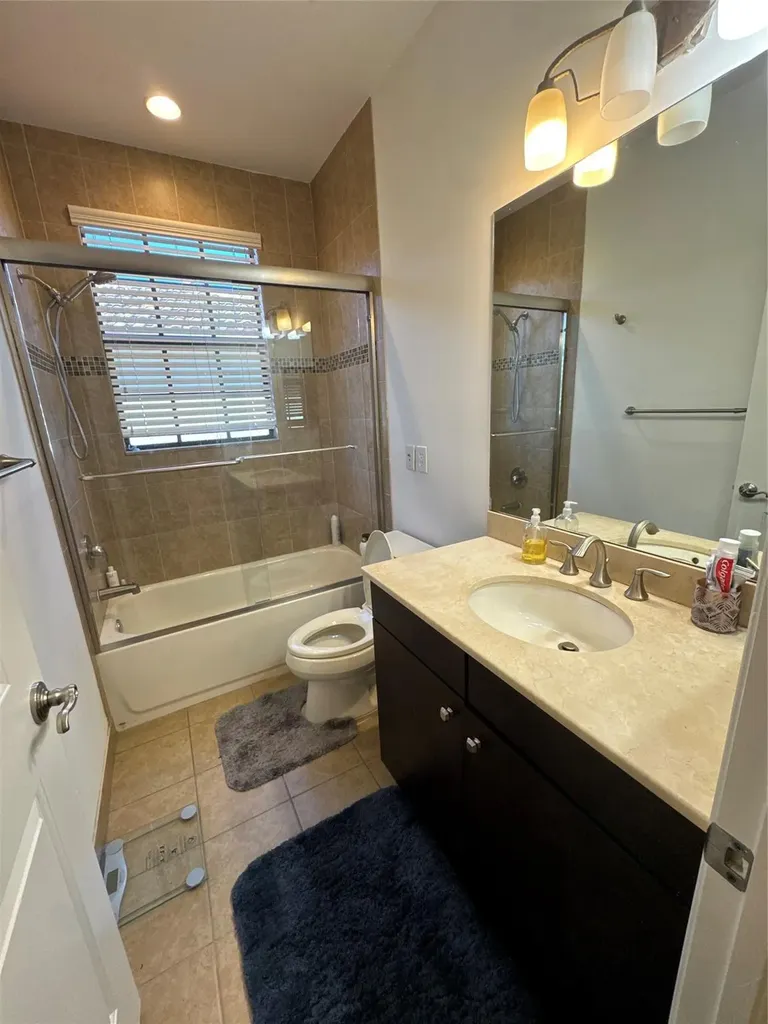 127 Riverwalk Circle W Plantation FL 33325