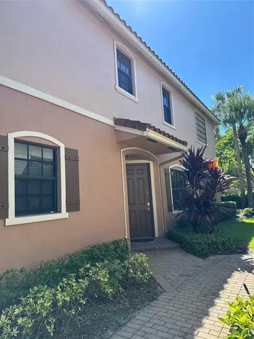 127 Riverwalk Circle W Plantation FL 33325