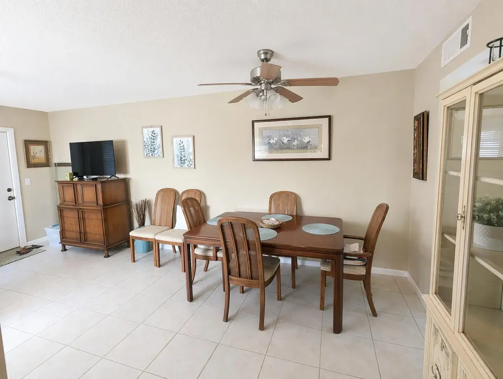 216 Andover I West Palm Beach FL 33417