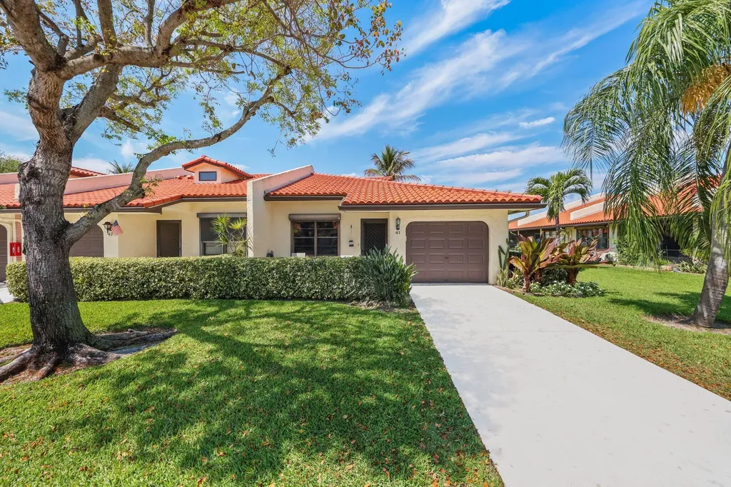 41 Bethesda Park Circle Boynton Beach FL 33435