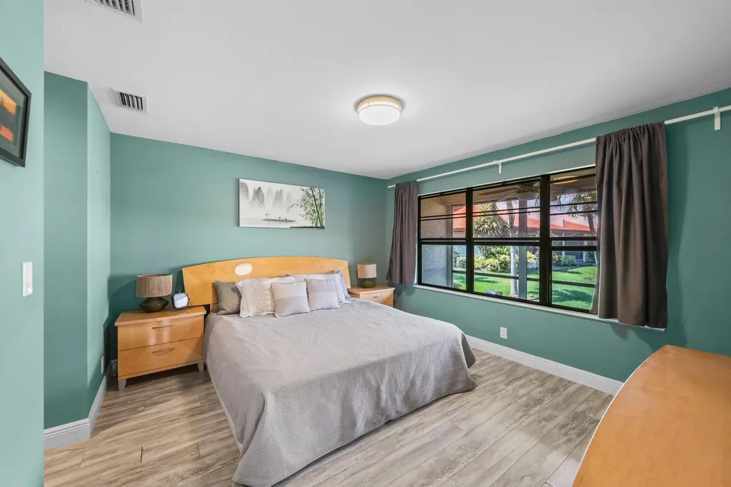 41 Bethesda Park Circle Boynton Beach FL 33435