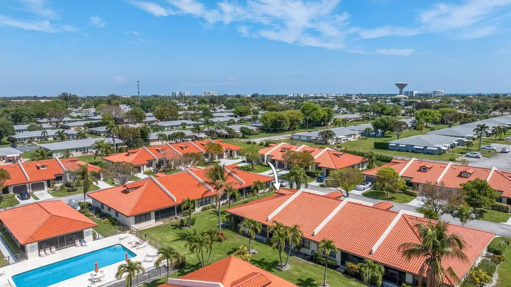 41 Bethesda Park Circle Boynton Beach FL 33435