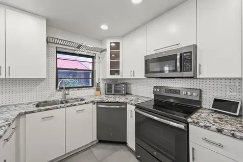 41 Bethesda Park Circle Boynton Beach FL 33435