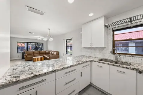 41 Bethesda Park Circle Boynton Beach FL 33435