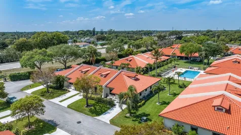41 Bethesda Park Circle Boynton Beach FL 33435