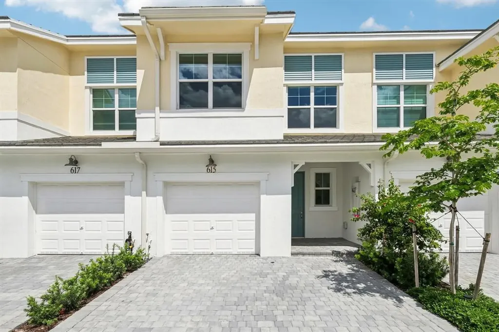 615 Parsons Way Deerfield Beach FL 33442