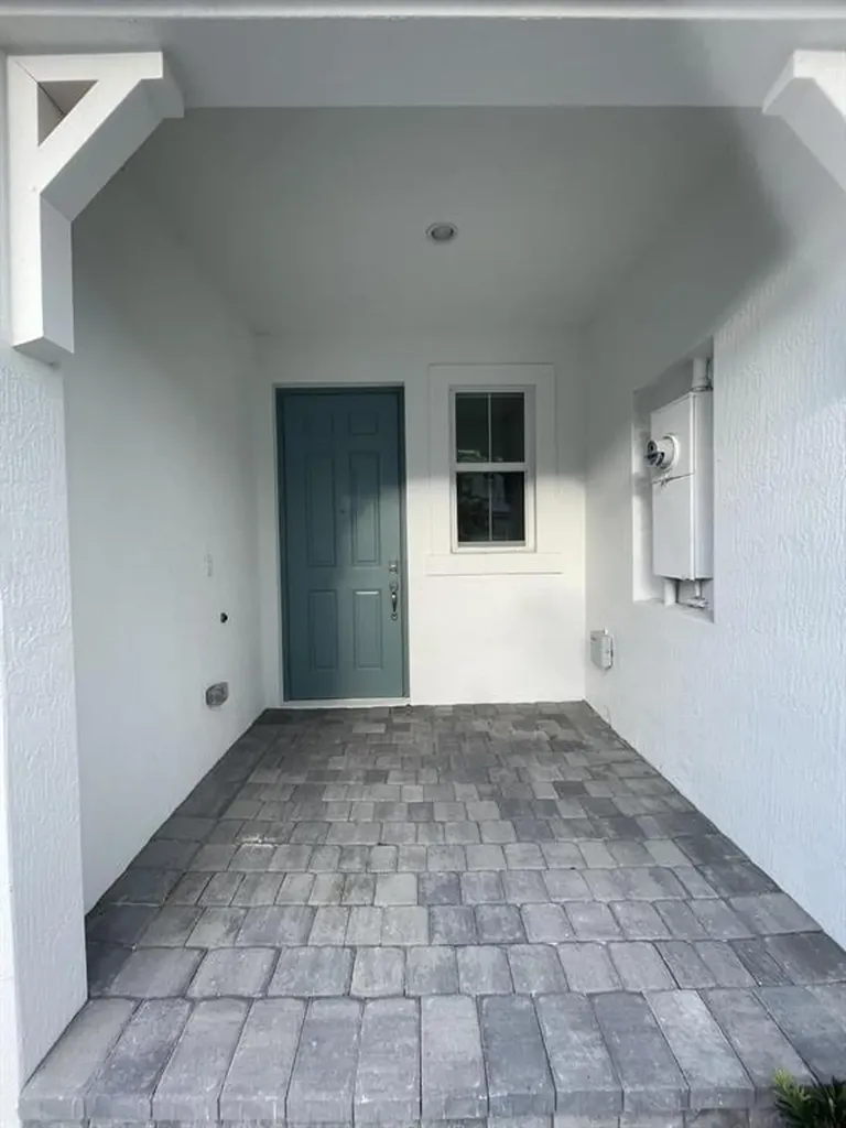 615 Parsons Way Deerfield Beach FL 33442