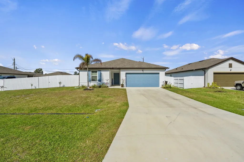 4636 SW Lassiter Terrace Port St Lucie FL 34953