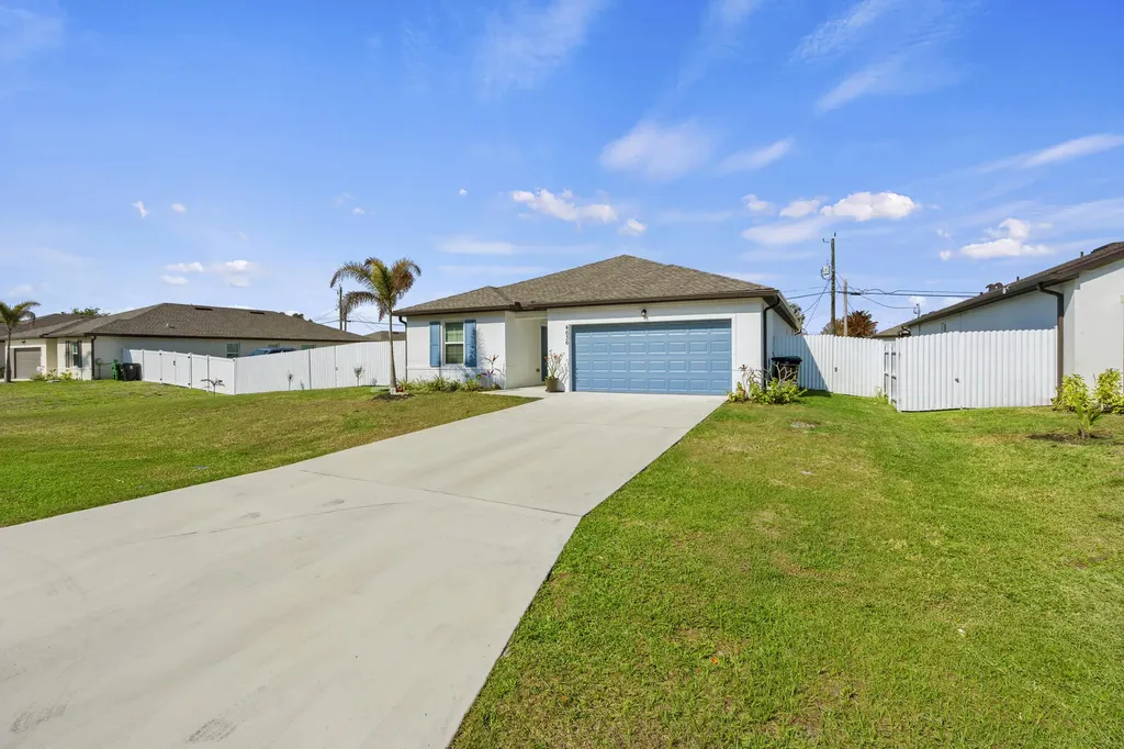 4636 SW Lassiter Terrace Port St Lucie FL 34953