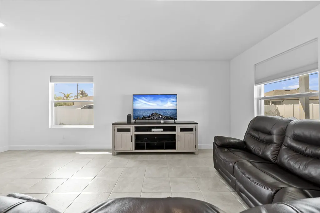 4636 SW Lassiter Terrace Port St Lucie FL 34953