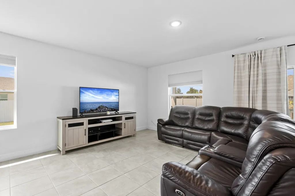 4636 SW Lassiter Terrace Port St Lucie FL 34953