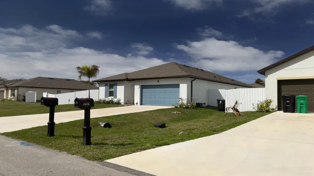 4636 SW Lassiter Terrace Port St Lucie FL 34953