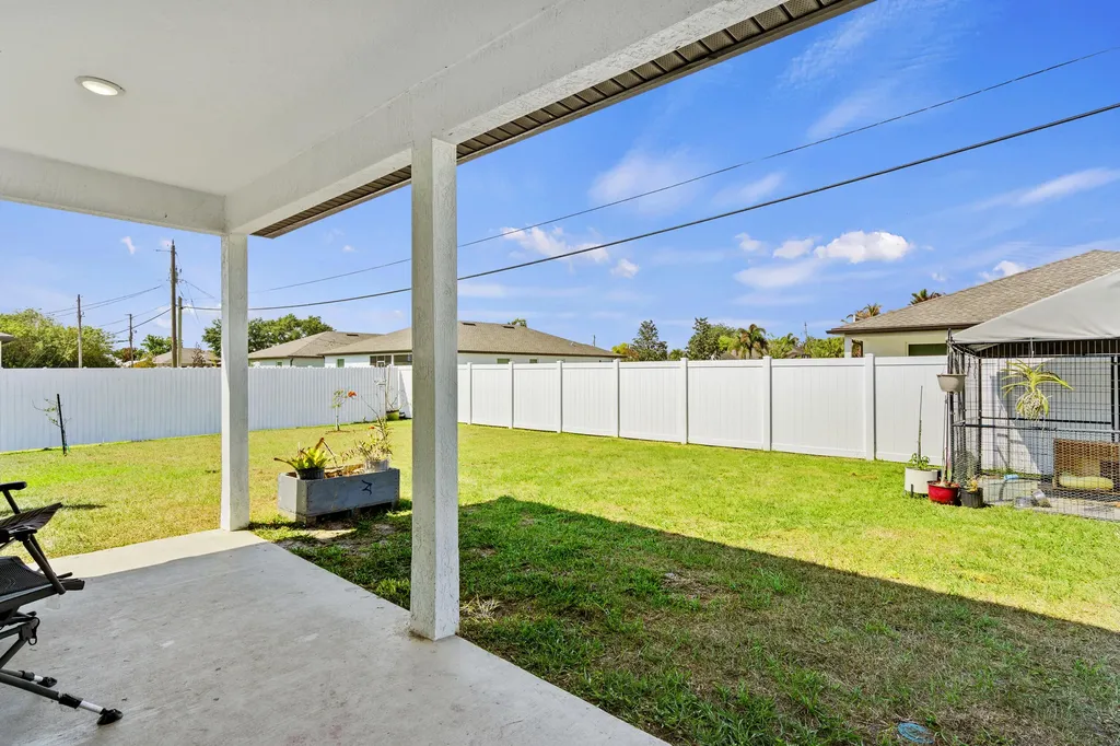 4636 SW Lassiter Terrace Port St Lucie FL 34953
