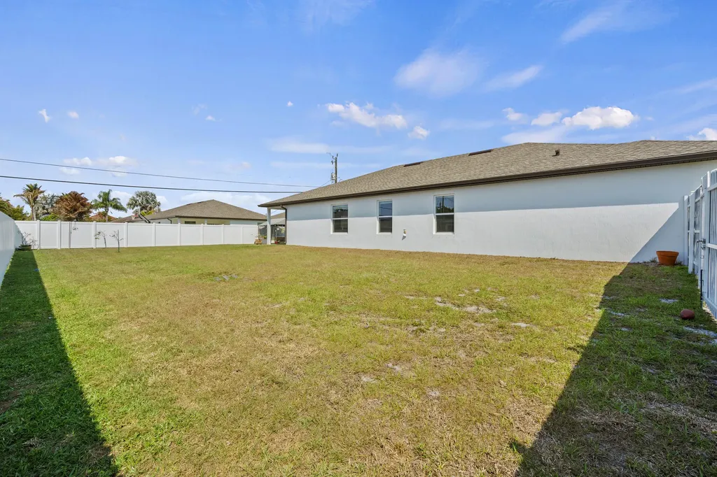 4636 SW Lassiter Terrace Port St Lucie FL 34953
