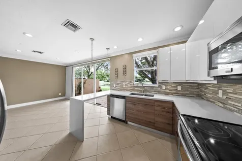 4735 SW 164th Avenue Miramar FL 33027