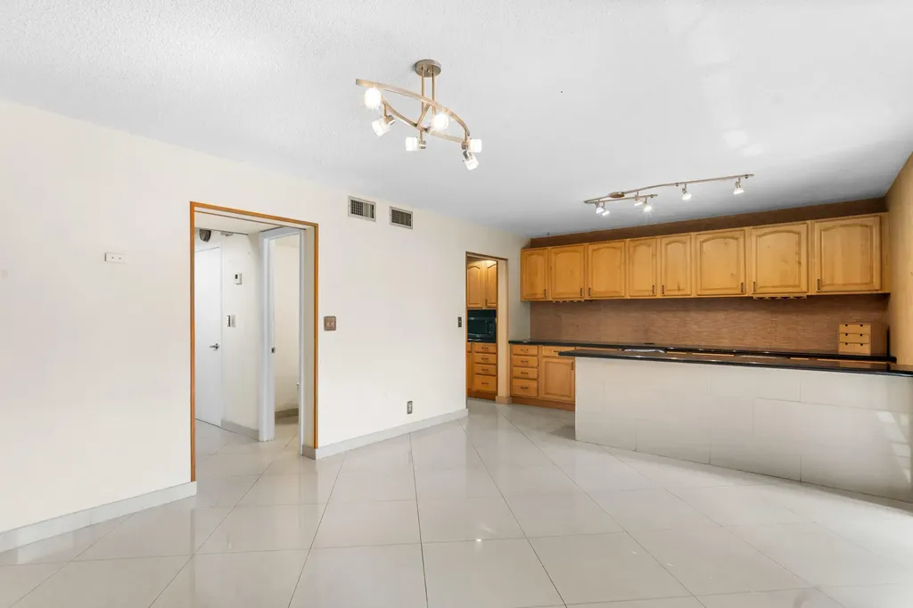 3909 Parkside Lane Hollywood FL 33021