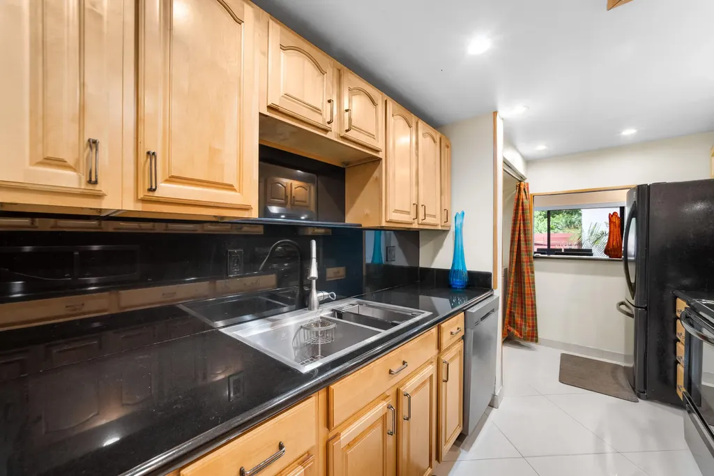 3909 Parkside Lane Hollywood FL 33021