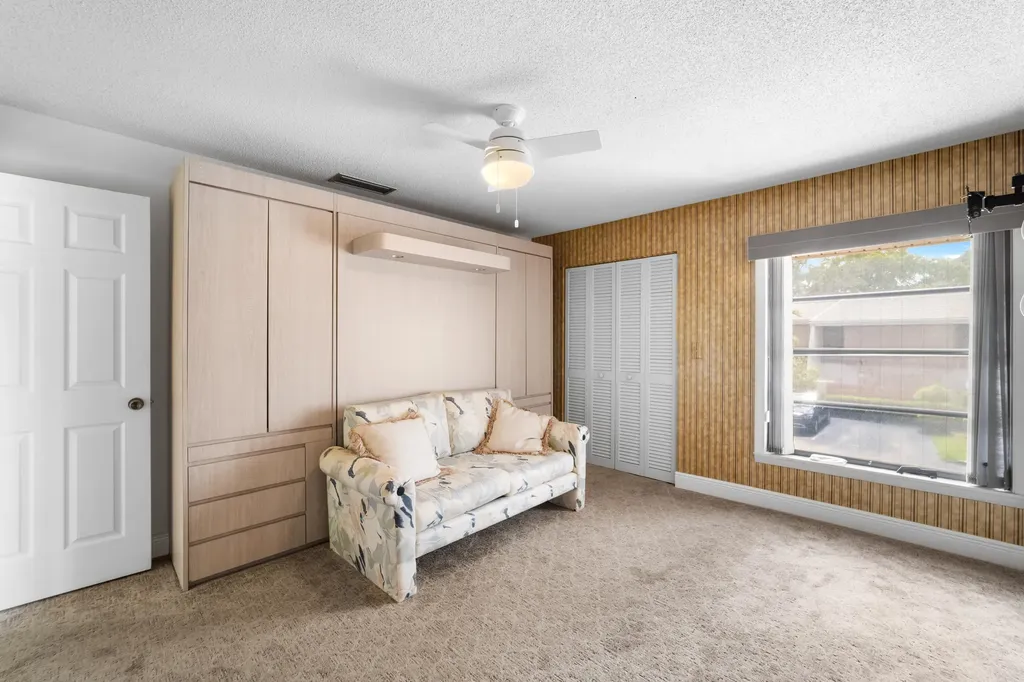 3909 Parkside Lane Hollywood FL 33021