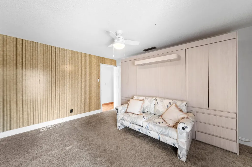 3909 Parkside Lane Hollywood FL 33021