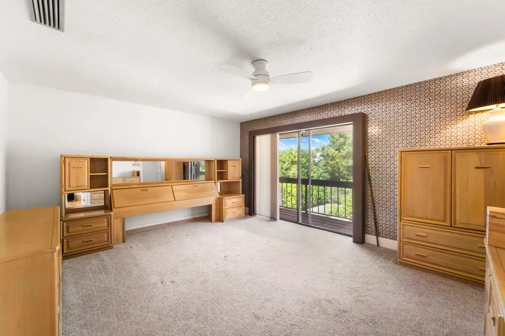 3909 Parkside Lane Hollywood FL 33021