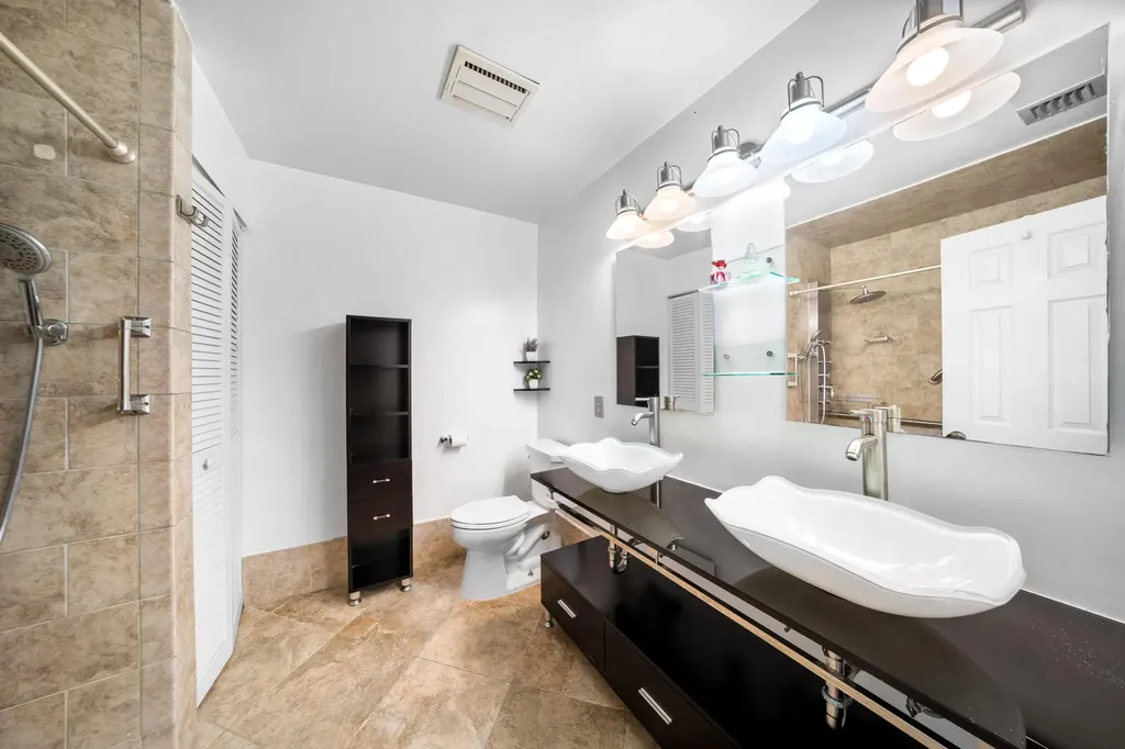 3909 Parkside Lane Hollywood FL 33021