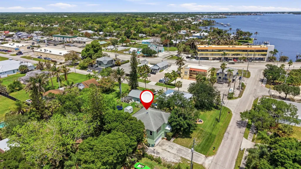 2750 SW Cornell Avenue Palm City FL 34990