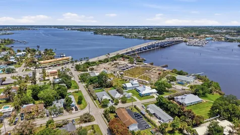 2750 SW Cornell Avenue Palm City FL 34990